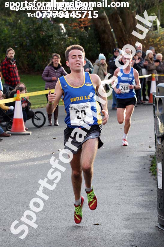Ronnie Walker Saltwell 10k Road Race, Gateshead. Photo:  David T. Hewitson/Sports for All Pics